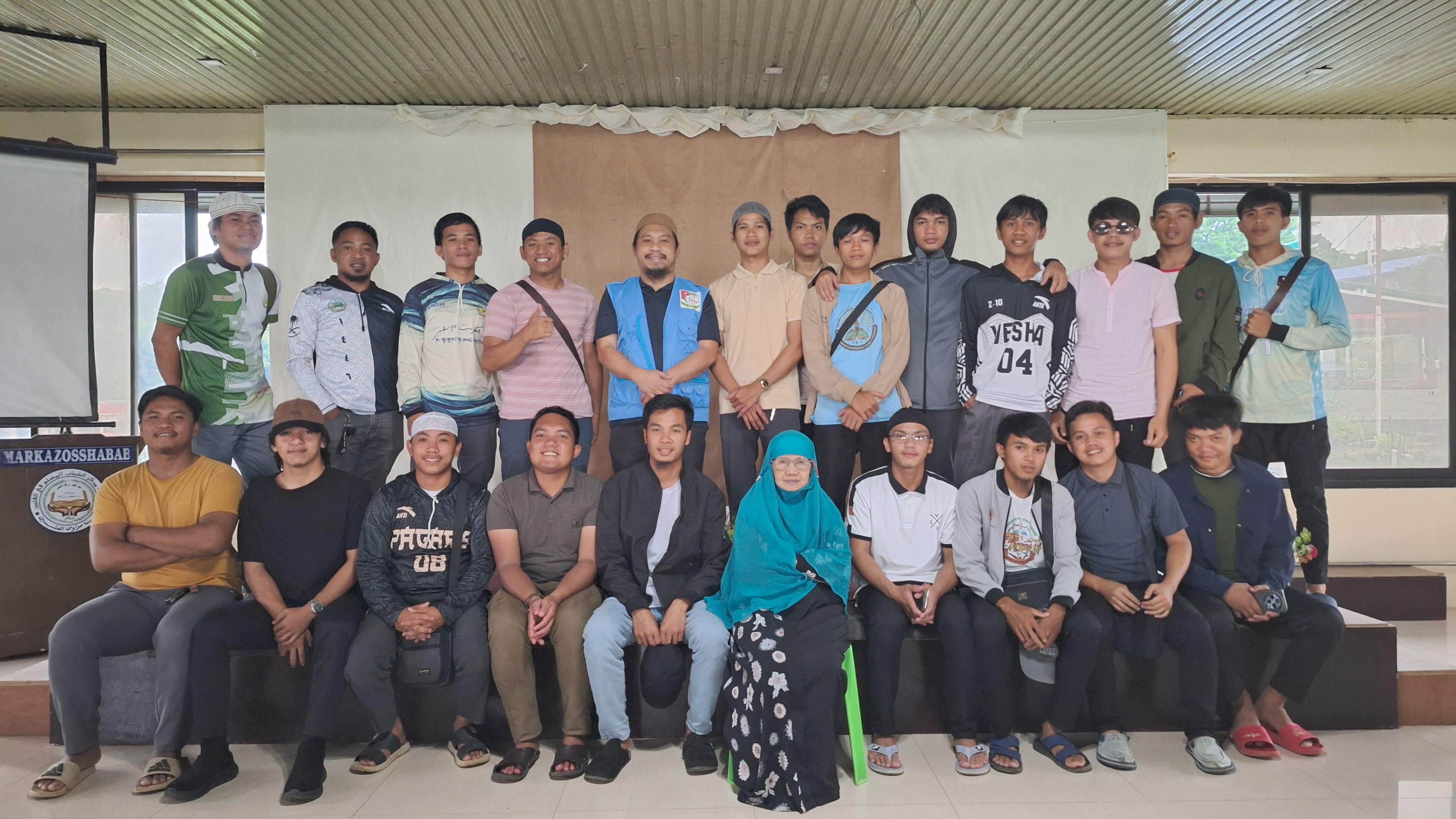 STUDENT SPONSORSHIP PROGRAMME — field photo 3.
